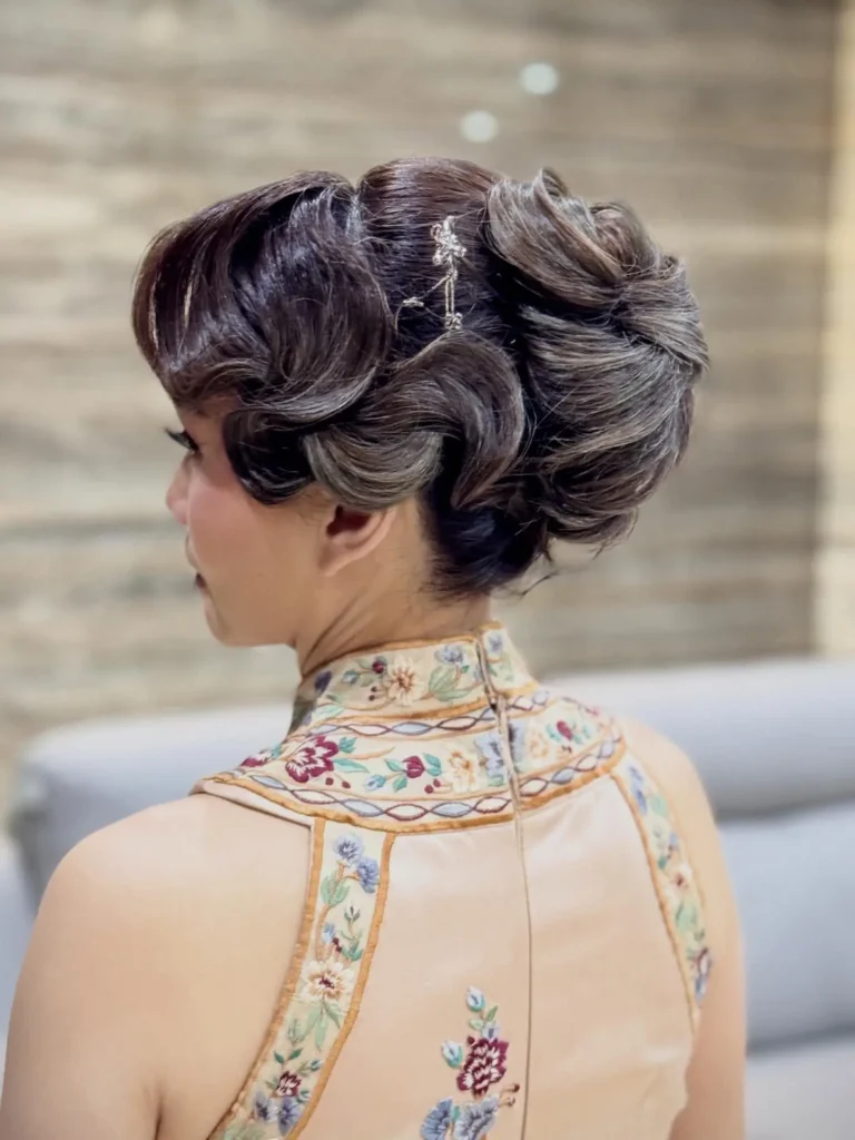 Vintage Roll Updo